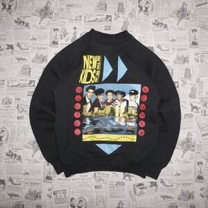Large-Vintage Y2K new kids on the block magic 80s sweatshirt